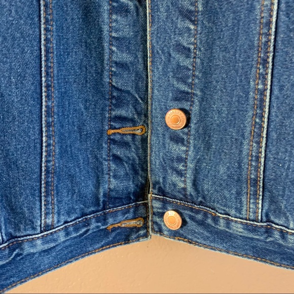 Forever 21 Embroidered Denim Jacket Size Small - Picture 9 of 9